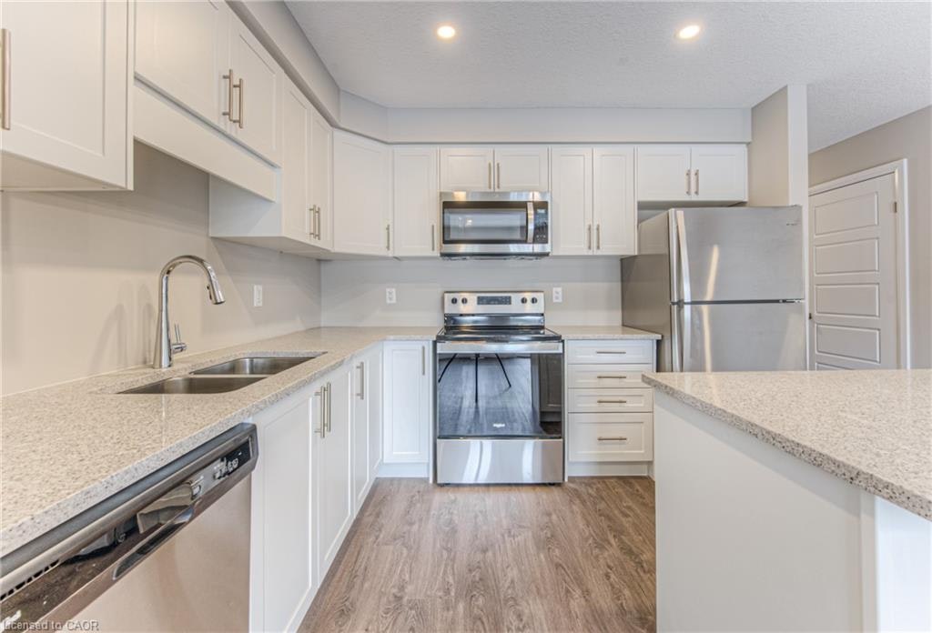 24-86 Erbsville Court, Waterloo, ON, N2T 0C8 - 3