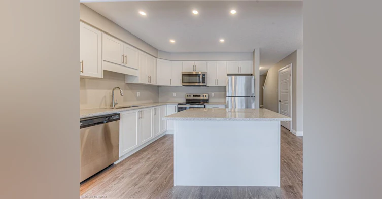 24-86 Erbsville Court, Waterloo, ON, N2T 0C8 - 4