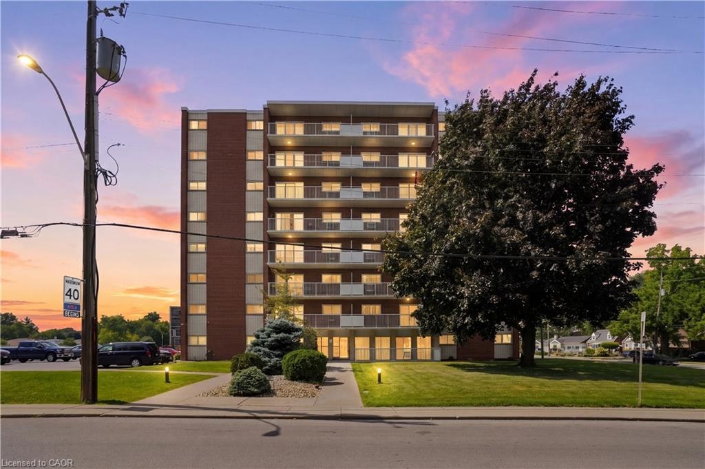 208-8 Woodman Drive S, Hamilton, ON, L8K 4C9