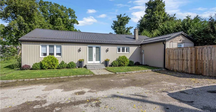 3-114 King Street, Brant, ON, N0E 1A0 - 2