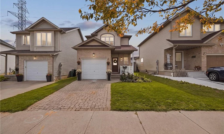 116 Henhoeffer Crescent