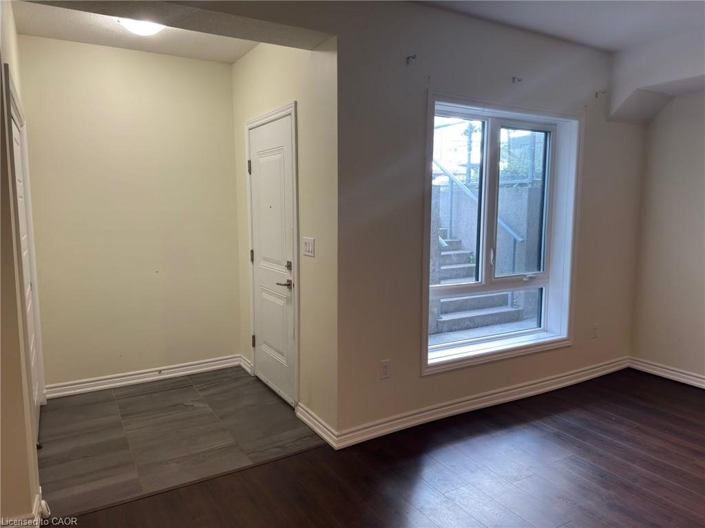 13B-1430 Highland Road W, Kitchener, ON, N2N 0C3 - 2