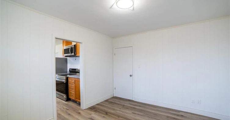 22 Kelson Avenue S, Grimsby, ON, L3M 4C3 - 12