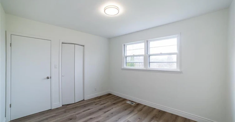 22 Kelson Avenue S, Grimsby, ON, L3M 4C3 - 17
