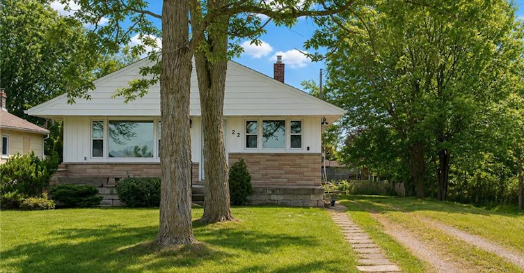 22 Kelson Avenue S, Grimsby, ON, L3M 4C3 - 2