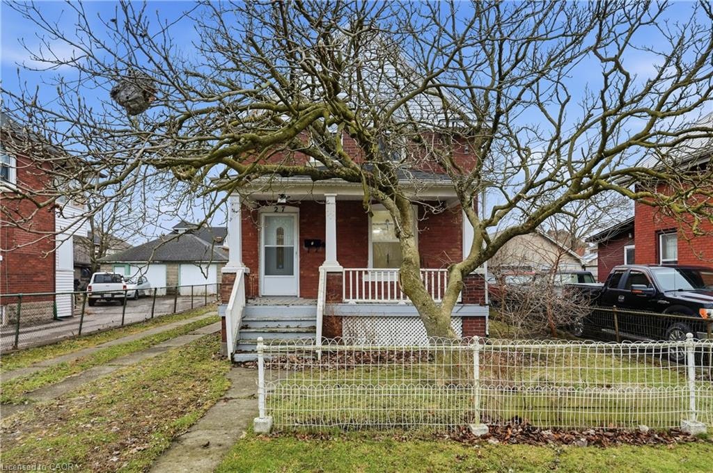 Upper-27 Albert Street, Welland, ON, L3B 4L1