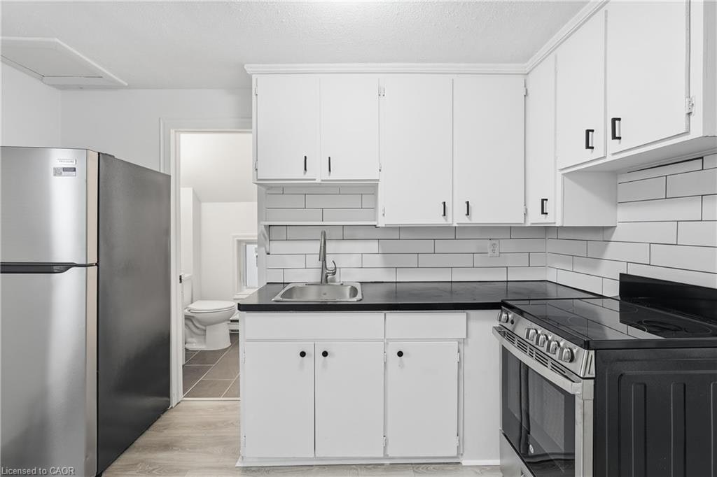 Upper-27 Albert Street, Welland, ON, L3B 4L1 - 8