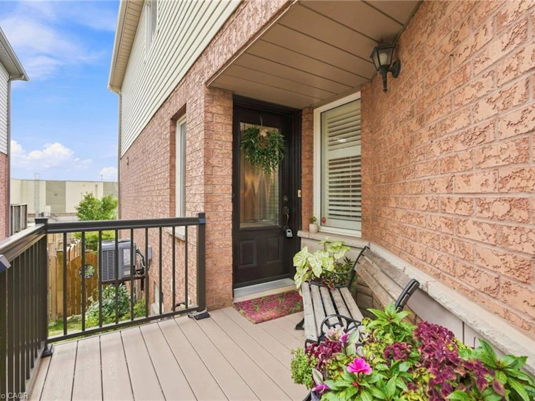 8 Slater Court, Hamilton, ON, L8B 0K8 - 38