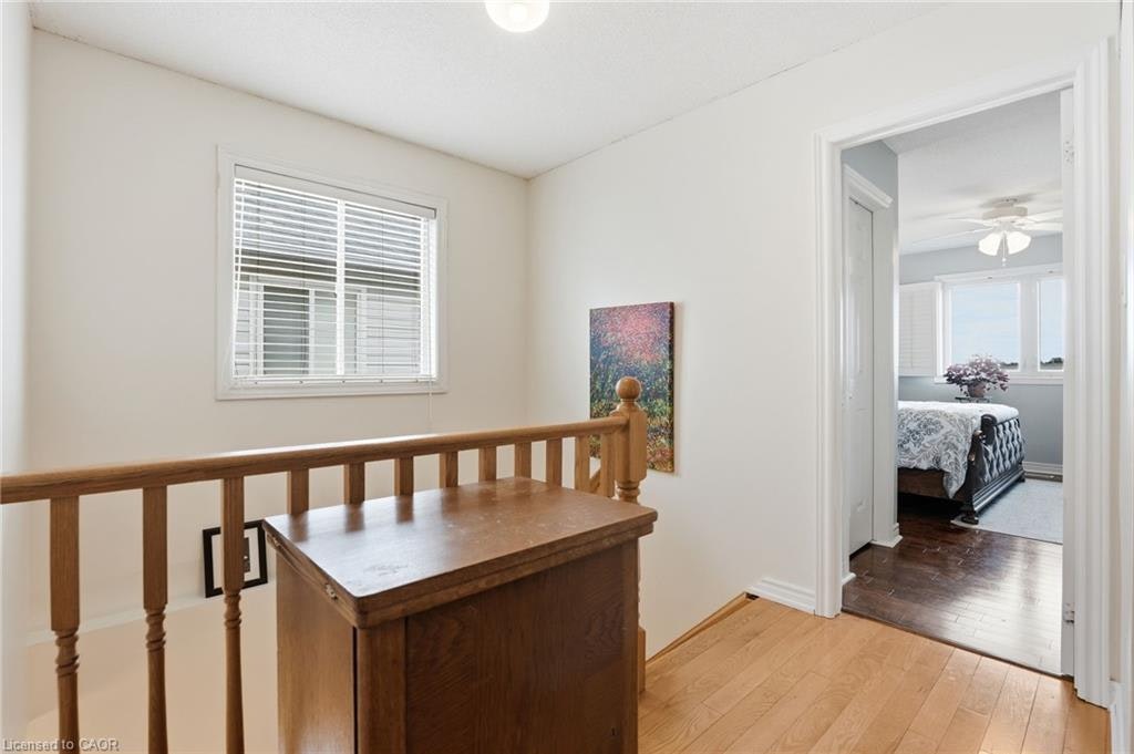 8 Slater Court, Hamilton, ON, L8B 0K8 - 14