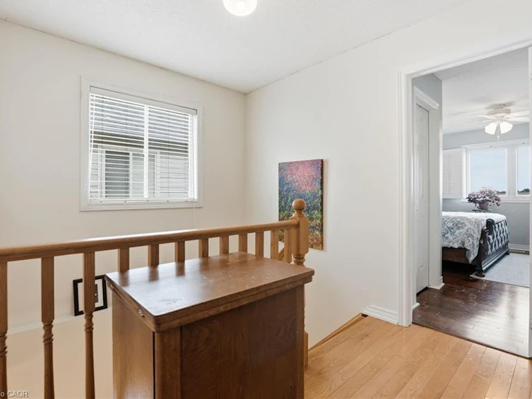 8 Slater Court, Hamilton, ON, L8B 0K8 - 14