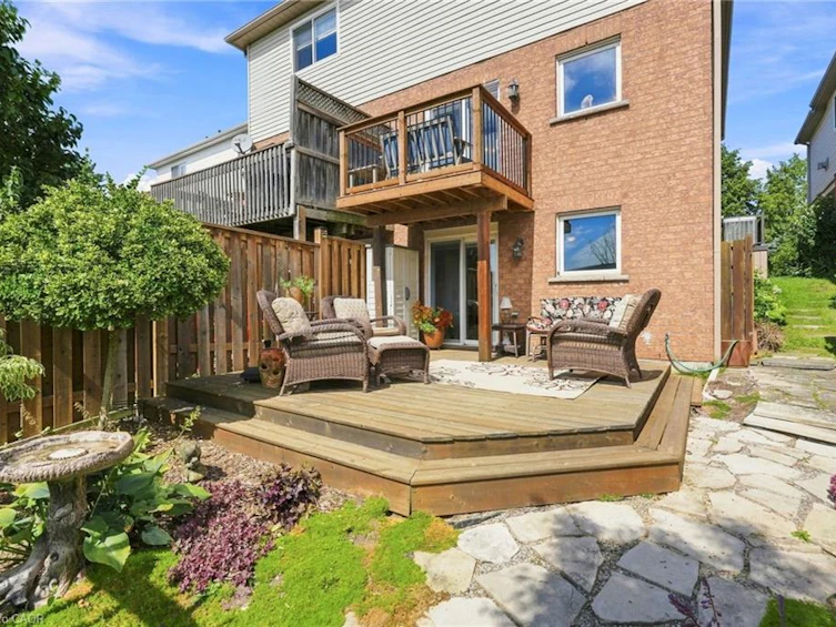 8 Slater Court, Hamilton, ON, L8B 0K8 - 44