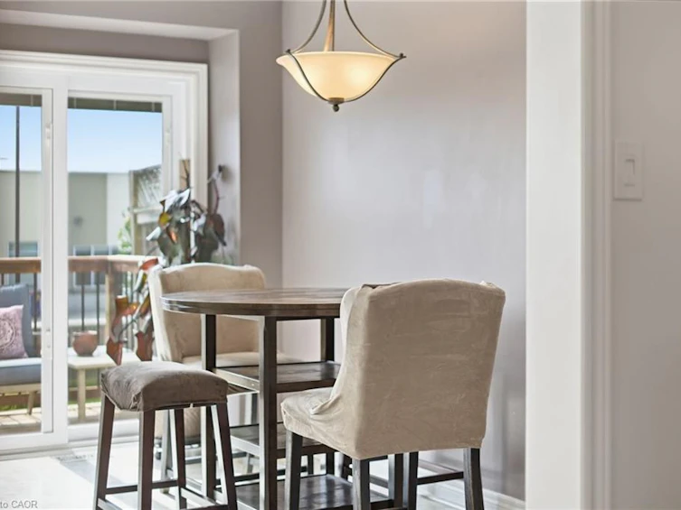 8 Slater Court, Hamilton, ON, L8B 0K8 - 11