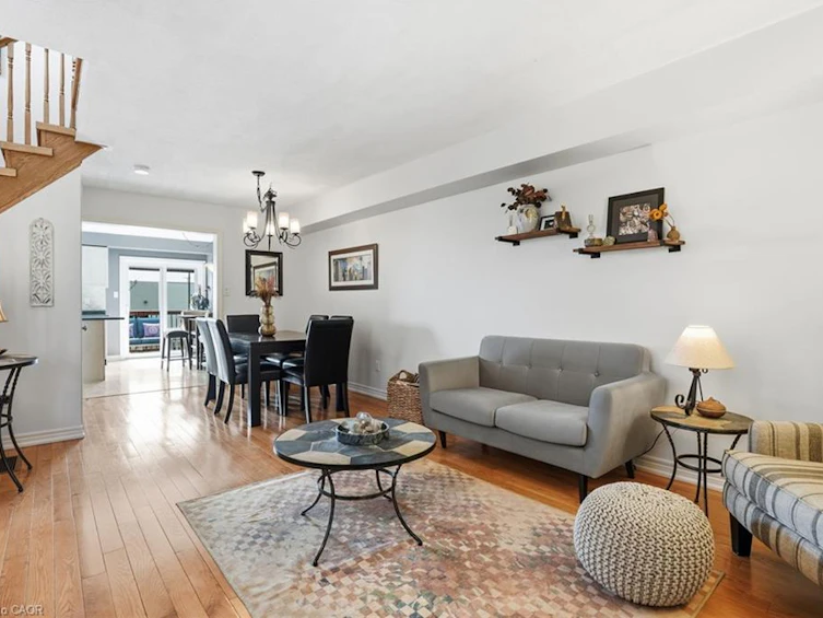 8 Slater Court, Hamilton, ON, L8B 0K8 - 5