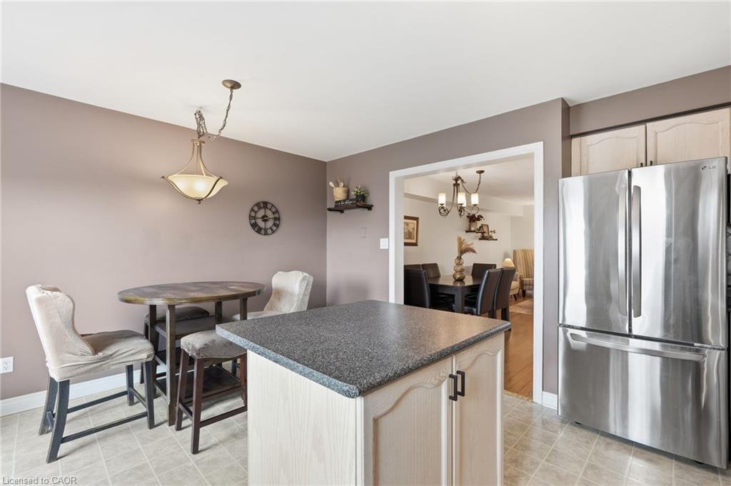 8 Slater Court, Hamilton, ON, L8B 0K8 - 10