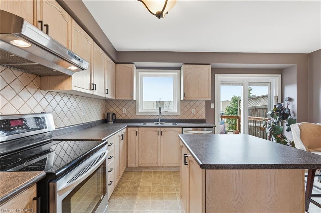 8 Slater Court, Hamilton, ON, L8B 0K8 - 8
