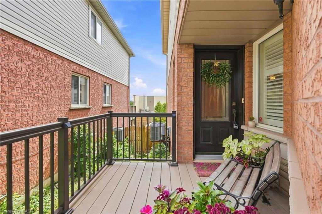 8 Slater Court, Hamilton, ON, L8B 0K8 - 39