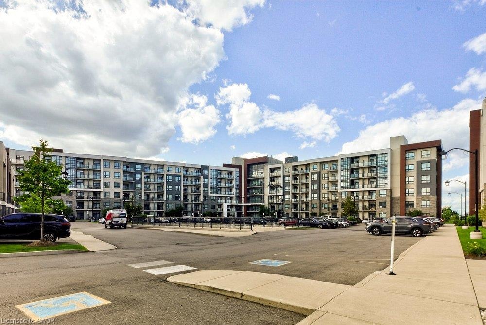 230-125 Shoreview Place, Hamilton, ON, L8E 0K3