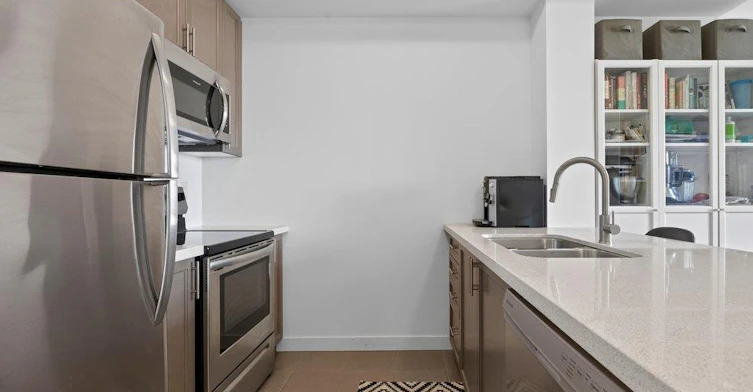 230-125 Shoreview Place, Hamilton, ON, L8E 0K3 - 12