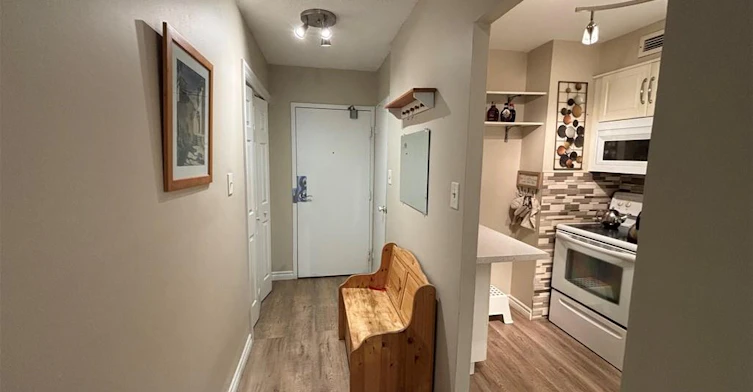 205-975 Warwick Court, Burlington, ON, L7T 3Z7 - 3