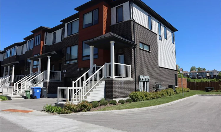 15 Sora Lane