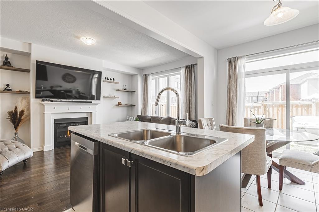 MAIN-11 Mcwatters Street, Hamilton, ON, L0R 1C0 - 12
