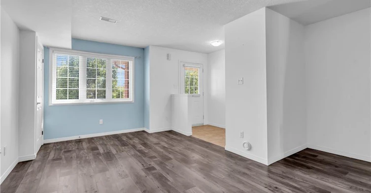19B-50 Howe Drive, Kitchener, ON, N2E 0A2 - 12