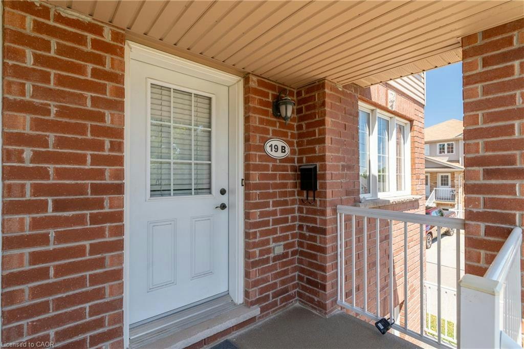 19B-50 Howe Drive, Kitchener, ON, N2E 0A2 - 2