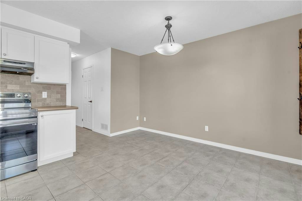 19B-50 Howe Drive, Kitchener, ON, N2E 0A2 - 13