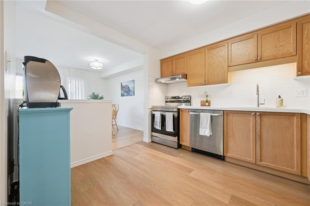 3-151 Clairfields Drive, Guelph, ON, N1L 1P5 - 9