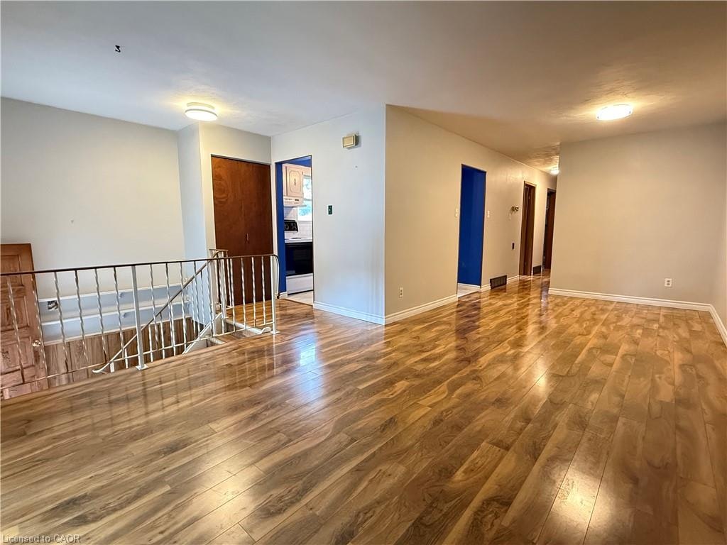 284 Bakersfield Drive, Cambridge, ON, N1R 6X7 - 4