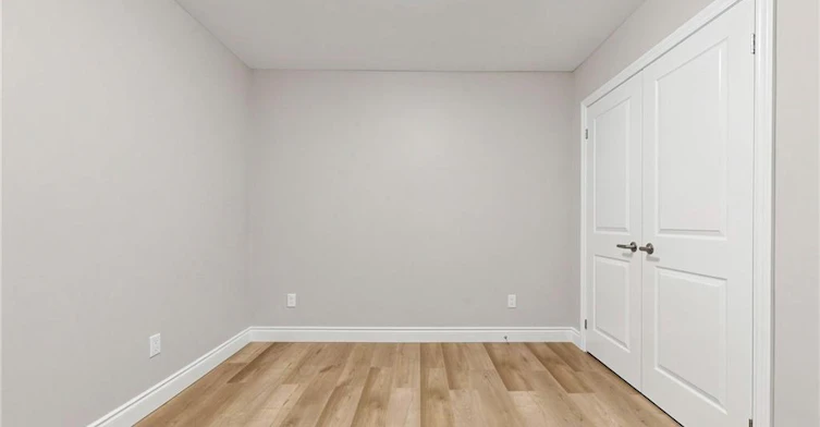 65 Sanford Avenue S, Hamilton, ON, L8M 2G7 - 9