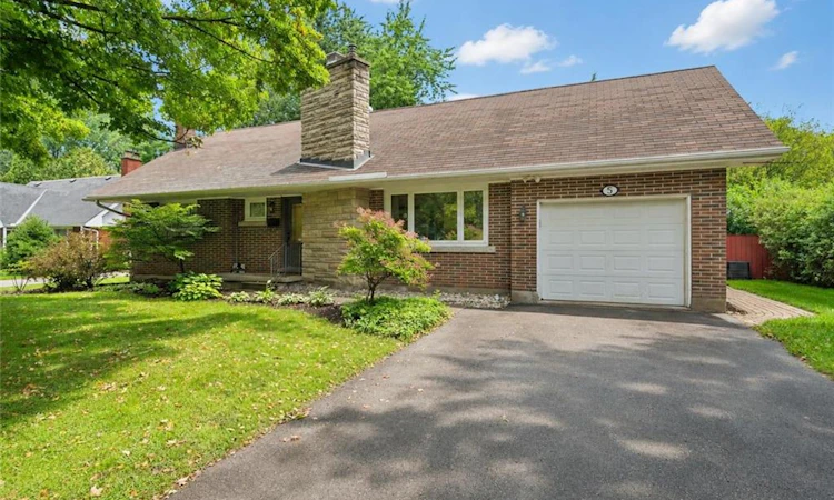 5 Tamarack Place