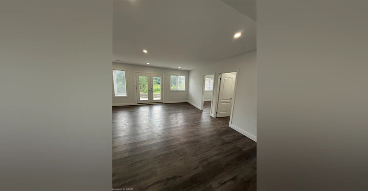 27 Deerfield Lane, Hamilton, ON, L9K 1R4 - 21