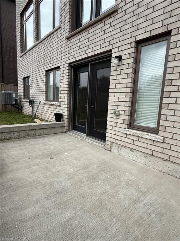 27 Deerfield Lane, Hamilton, ON, L9K 1R4 - 6