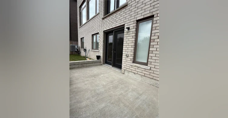 27 Deerfield Lane, Hamilton, ON, L9K 1R4 - 6