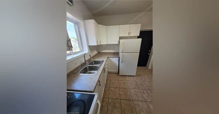 Second Floor-359 Barton Street E, Hamilton, ON, L8L 2X8 - 4