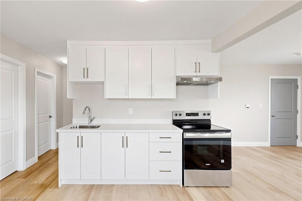 71 Sanford Avenue S, Hamilton, ON, L8M 2G7 - 7