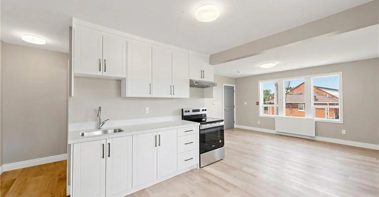 71 Sanford Avenue S, Hamilton, ON, L8M 2G7 - 6
