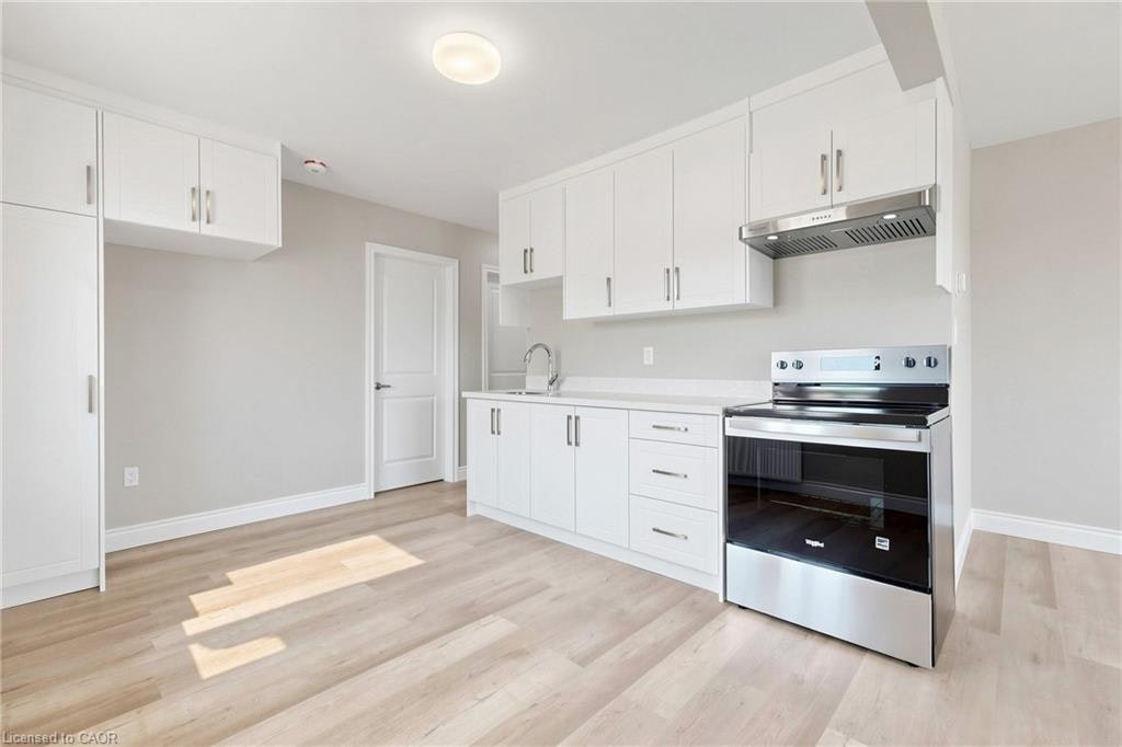 71 Sanford Avenue S, Hamilton, ON, L8M 2G7 - 8