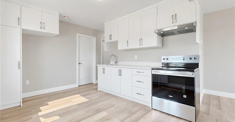 71 Sanford Avenue S, Hamilton, ON, L8M 2G7 - 8