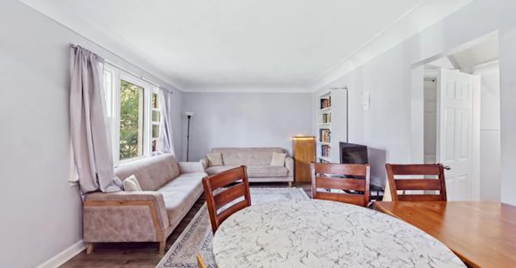 Room 1-84 Ewen Road, Hamilton, ON, L8S 3C5 - 6