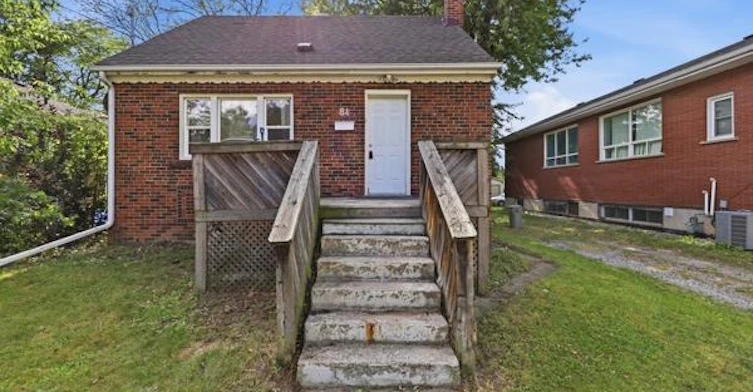 Room 1-84 Ewen Road, Hamilton, ON, L8S 3C5 - 3