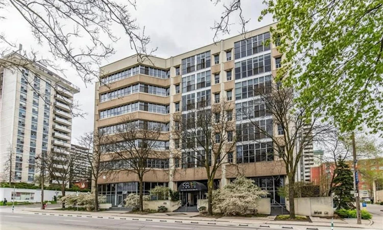 106-66 Bay Street