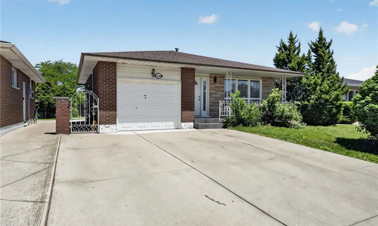 128 Hadeland Avenue