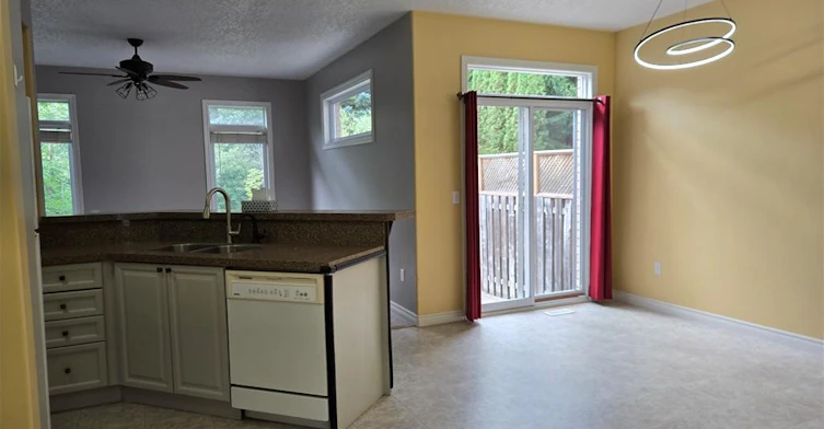 555 Grasslands Court, Waterloo, ON, N2V 2R5 - 6