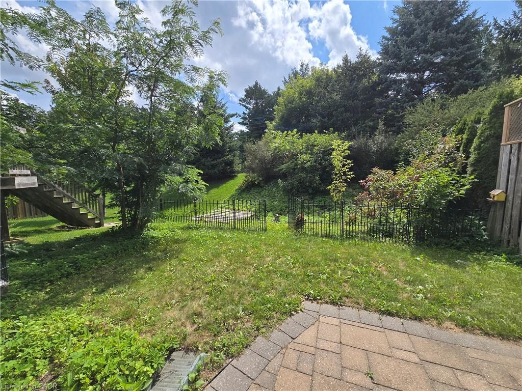 555 Grasslands Court, Waterloo, ON, N2V 2R5 - 3