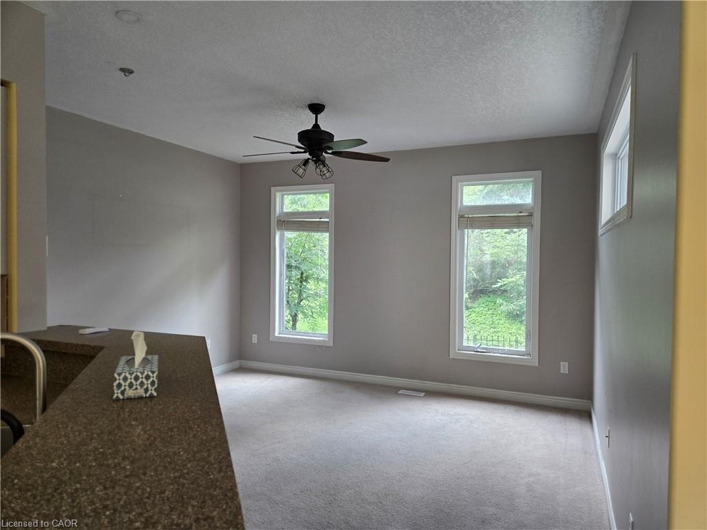 555 Grasslands Court, Waterloo, ON, N2V 2R5 - 8