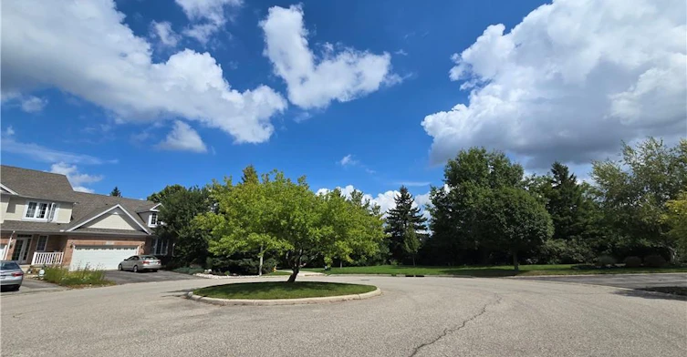 555 Grasslands Court, Waterloo, ON, N2V 2R5 - 27