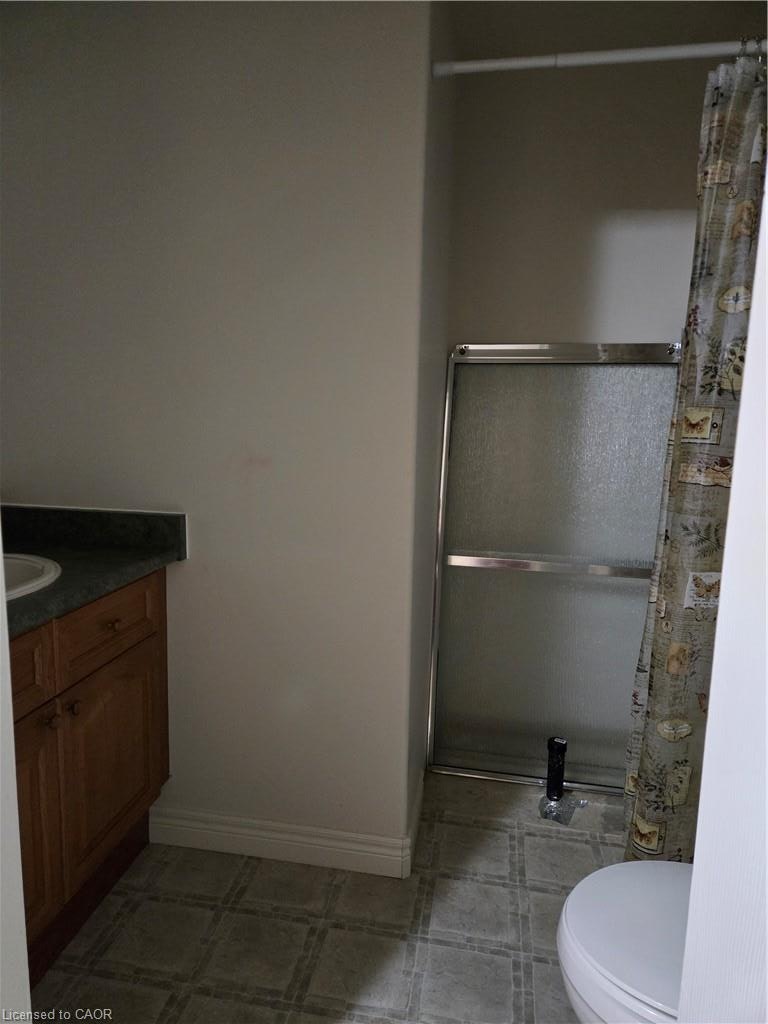 555 Grasslands Court, Waterloo, ON, N2V 2R5 - 22