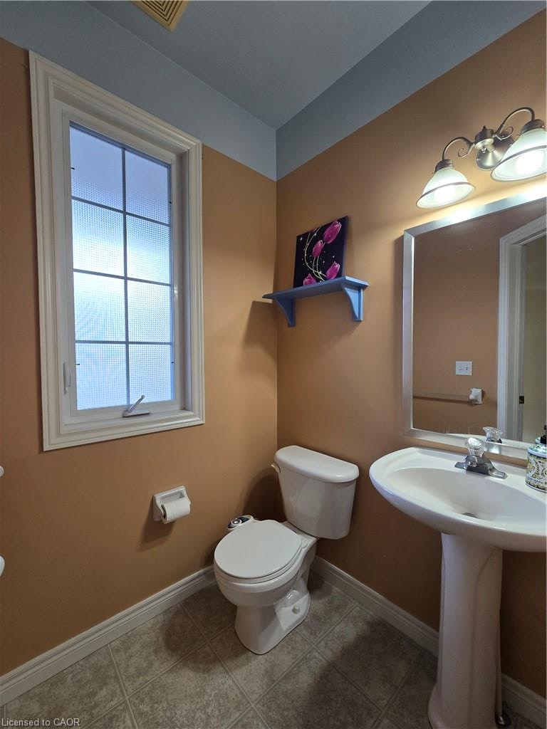 555 Grasslands Court, Waterloo, ON, N2V 2R5 - 10